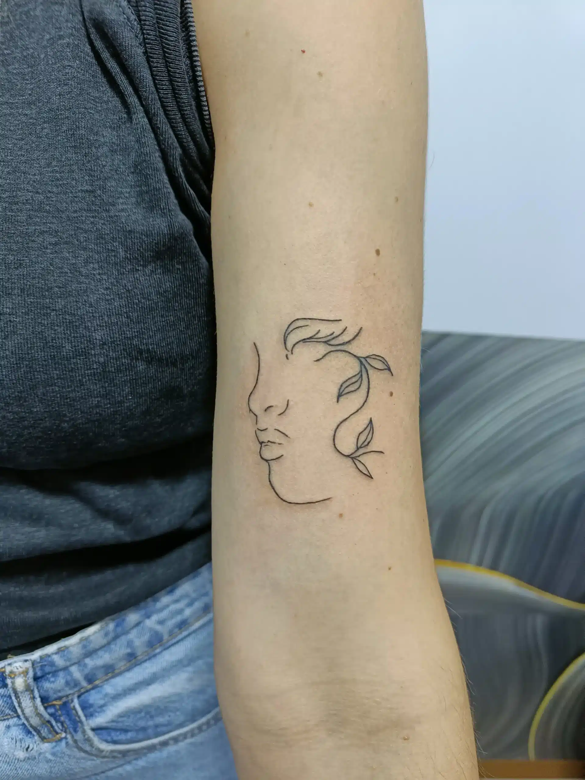 Tattoo Shop Madrid Center- Fine Line Tattoo Shop Madrid Center- Fine Line
